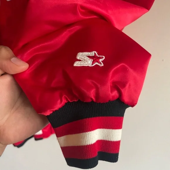 Vintage 80s Starter Chicago Bulls NBA Red Satin Jacket Size XL Jordan Era - Picture 6 of 9